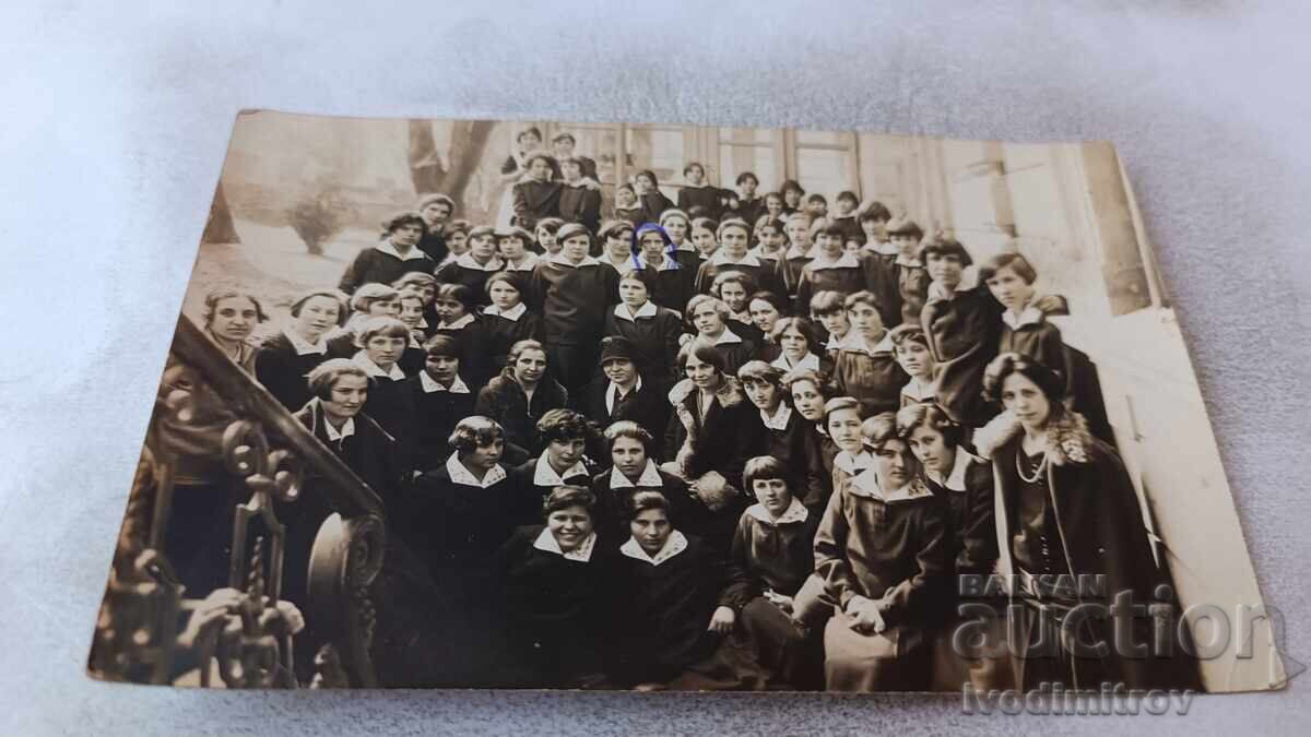 Photo Sofia Uchenichki in the school yard