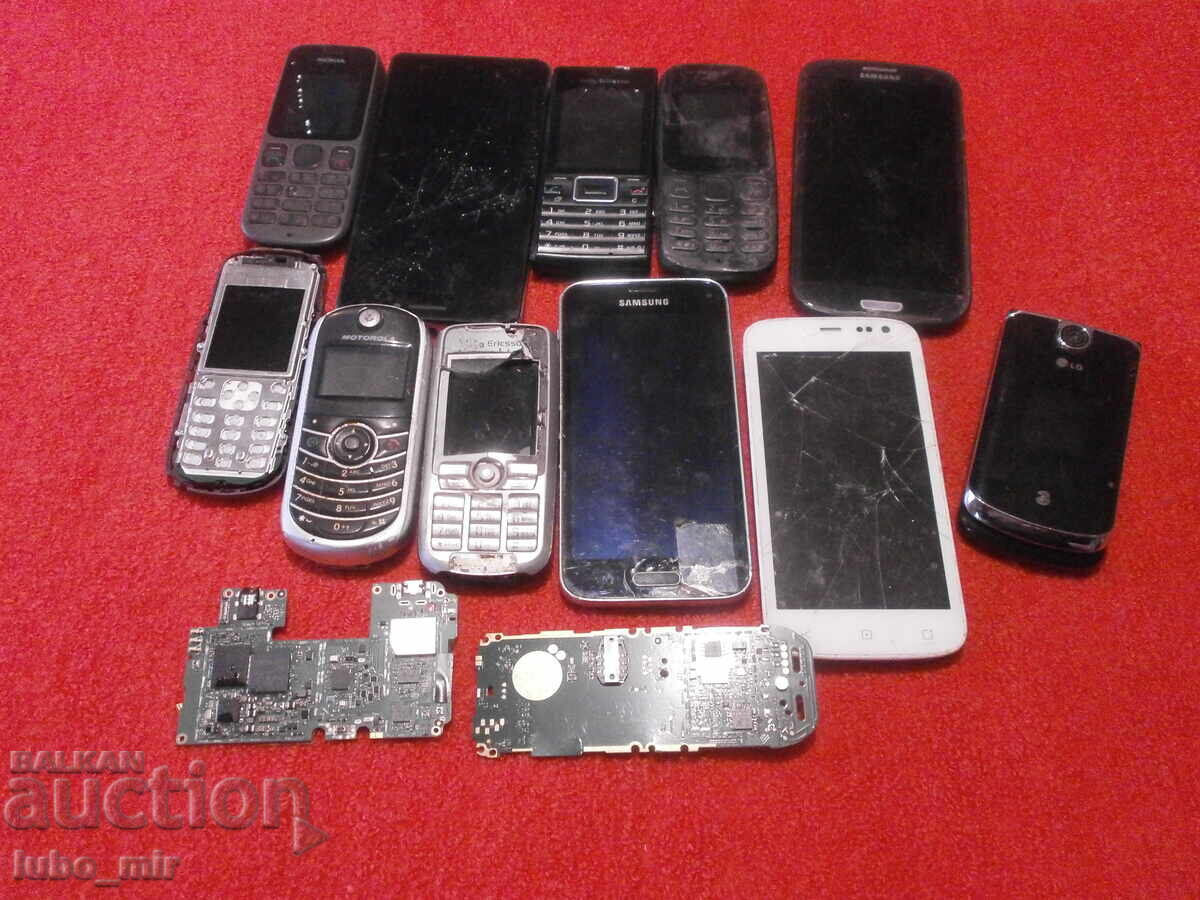 ELECTRONIC SCRAP - OLD PHONES ELECTRONIC SCRAP - OLD PHONES