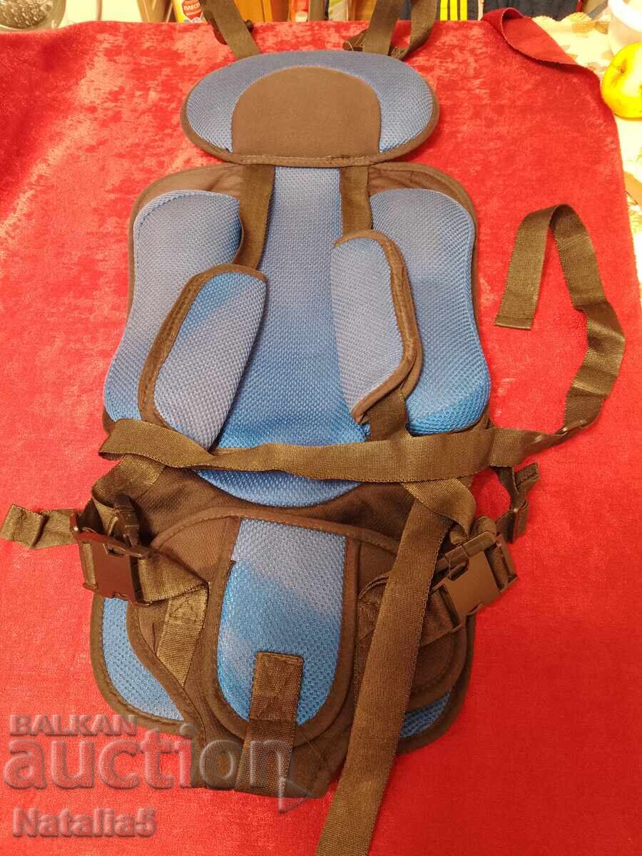 Детска седалка универсал Детска седалка универсал