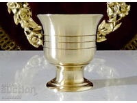 Бронзова чаша за ракия 80 мл.,на столче.