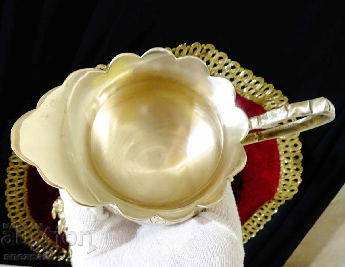 Victorian bronze jug, pitcher, engraved - 5