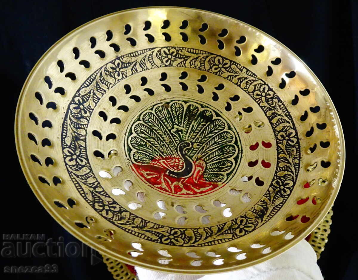 Ανασηκωμένη μπρούτζινη φρουτιέρα με Παγώνι, έγχρωμο σμαλτοκυψελωτό - 5 Ανασηκωμένη μπρούτζινη φρουτιέρα με Παγώνι, έγχρωμο σμαλτοκυψελωτό - 5