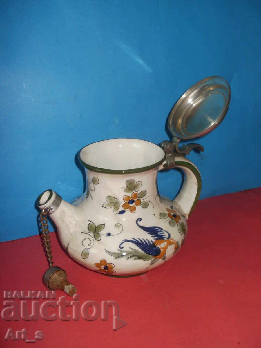 Cană de colecție pentru vin cu capac de cositor de Capodimonte cu preț € 40.00 | 78.23 BGN
