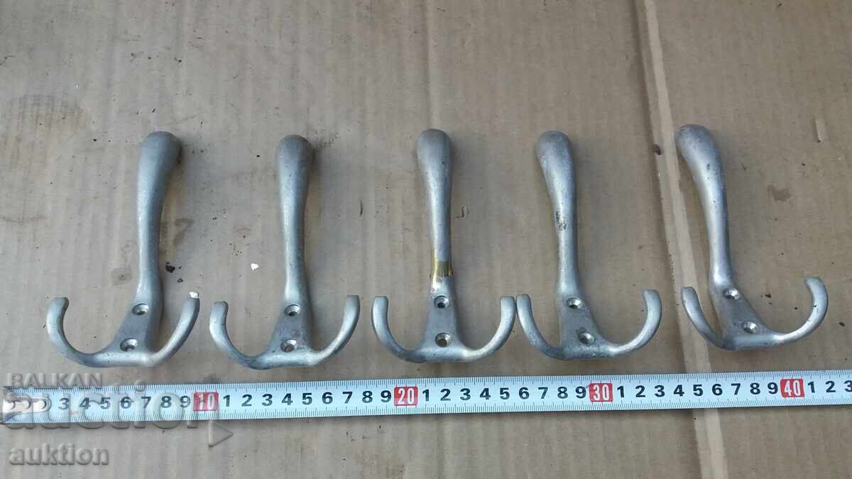 LOT OF 5 SOLID BRONZE HANGERS with price 13.99 BGN | € 7.15