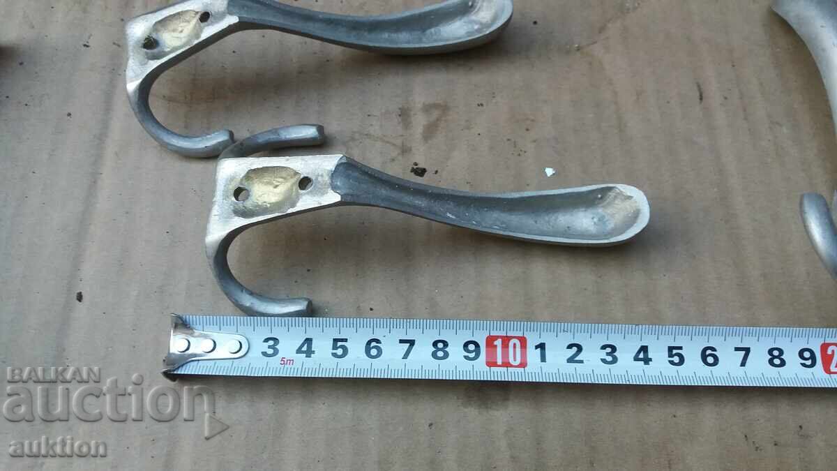LOT OF 5 SOLID BRONZE HANGERS - 7