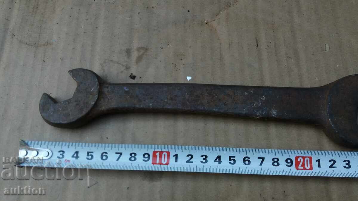 Delivery of OLD SOCIAL WRENCH