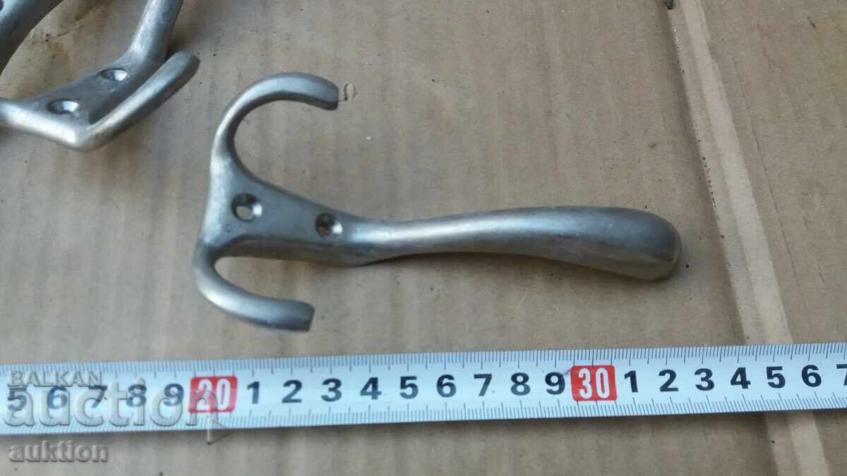 LOT OF 4 SOLID BRONZE HANGERS - 6