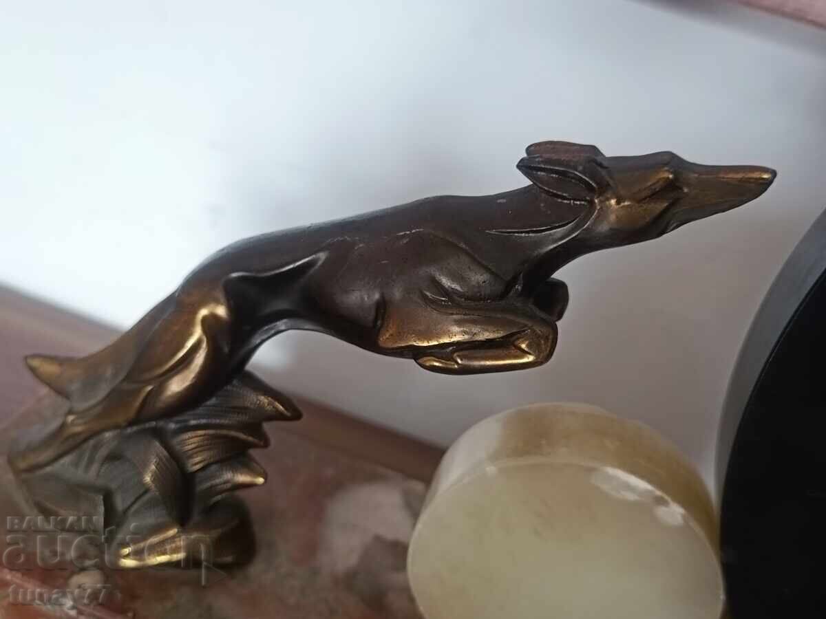 Auction WATCH Mechanical STYLE ART DECO, BLACK AND BEIGE MARBLE Dog Auction WATCH Mechanical STYLE ART DECO, BLACK AND BEIGE MARBLE Dog