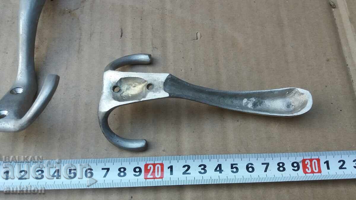 Partida ot 3 τεμάχια στιβαρών μπρούτζινων κρεμαστρών - 6