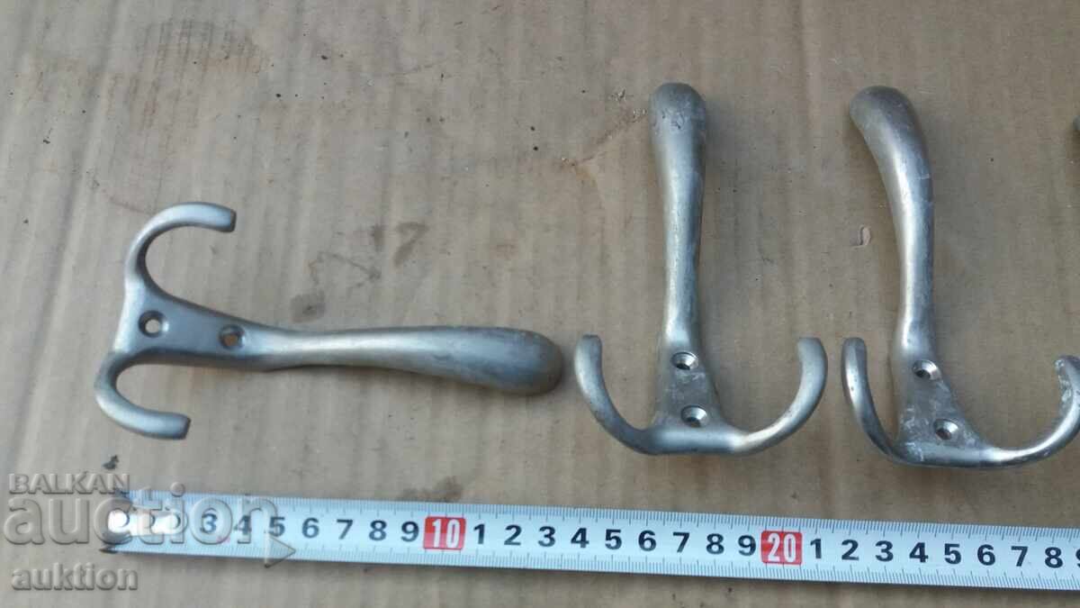 LOT OF 4 SOLID BRONZE HANGERS - 5