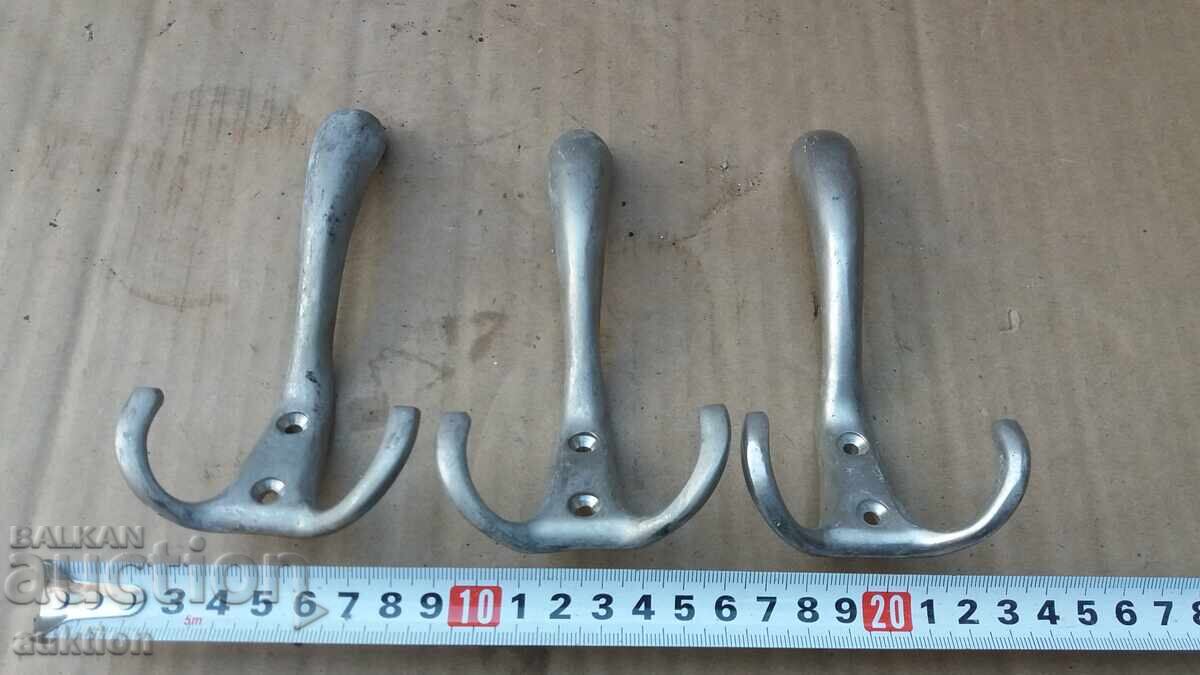 Δημοπρασία Partida ot 3 τεμάχια στιβαρών μπρούτζινων κρεμαστρών