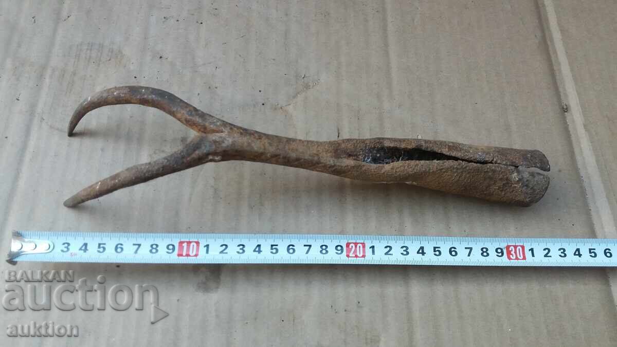 OBIECT VECHI DE RENAȘTERE - VILA DE RENAȘTERE OBIECT VECHI DE RENAȘTERE - VILA DE RENAȘTERE