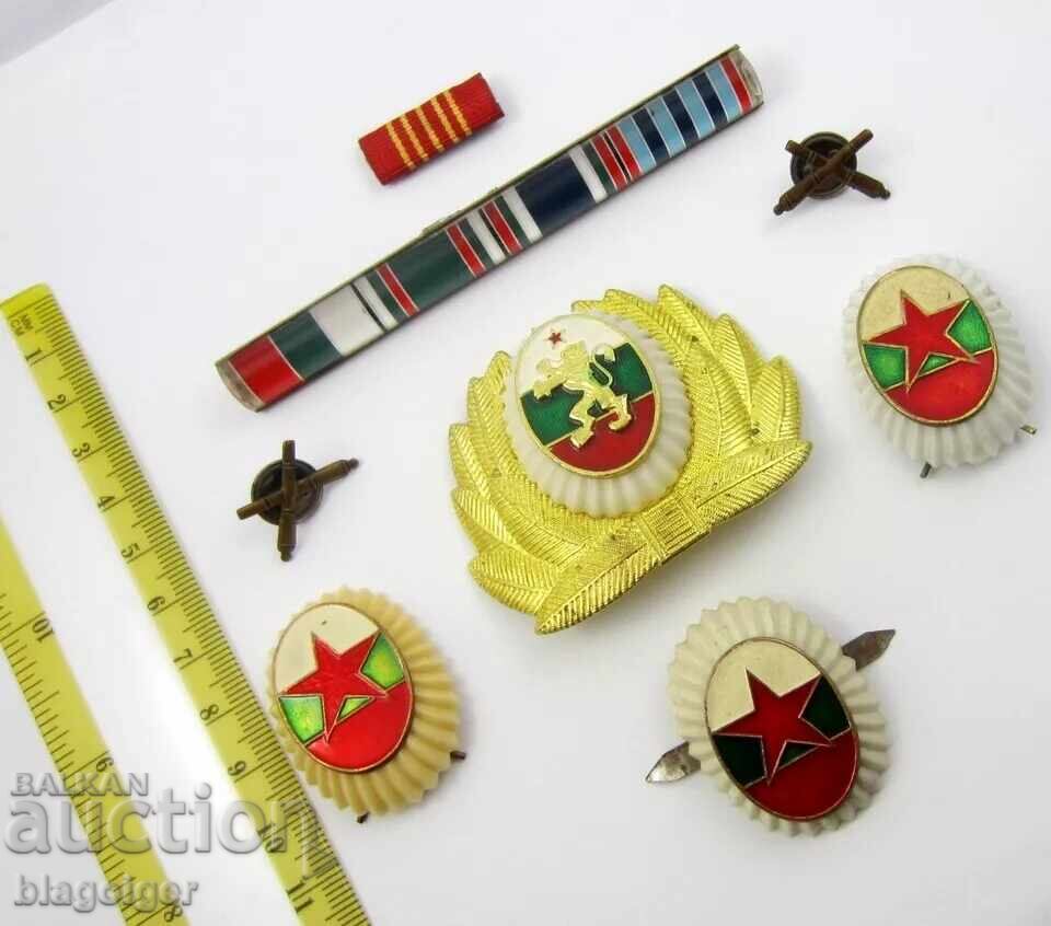 Παράδοση Σετ στρατιωτικών σημάτων-ΛΔΒ-ΒΛΑ