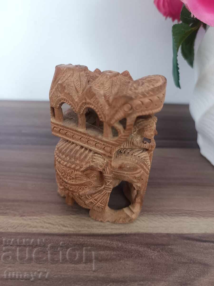 Винтиж фина дърворезба слон красота с цена 5.00 лв. | € 2.56 Винтиж фина дърворезба слон красота с цена 5.00 лв. | € 2.56