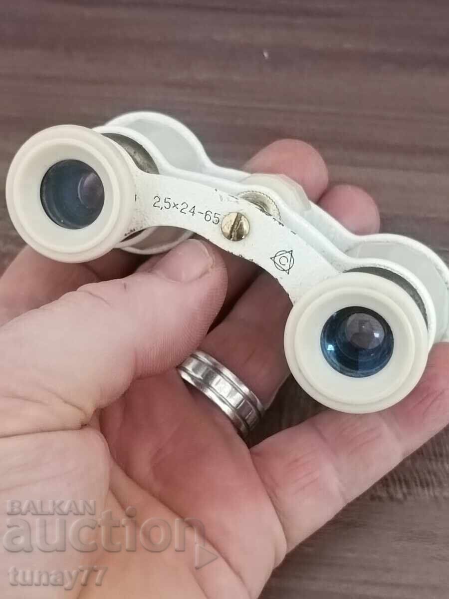 Vintage Star Theatrical Binoculars with Markings with price 11.01 BGN | € 5.63 Vintage Star Theatrical Binoculars with Markings with price 11.01 BGN | € 5.63