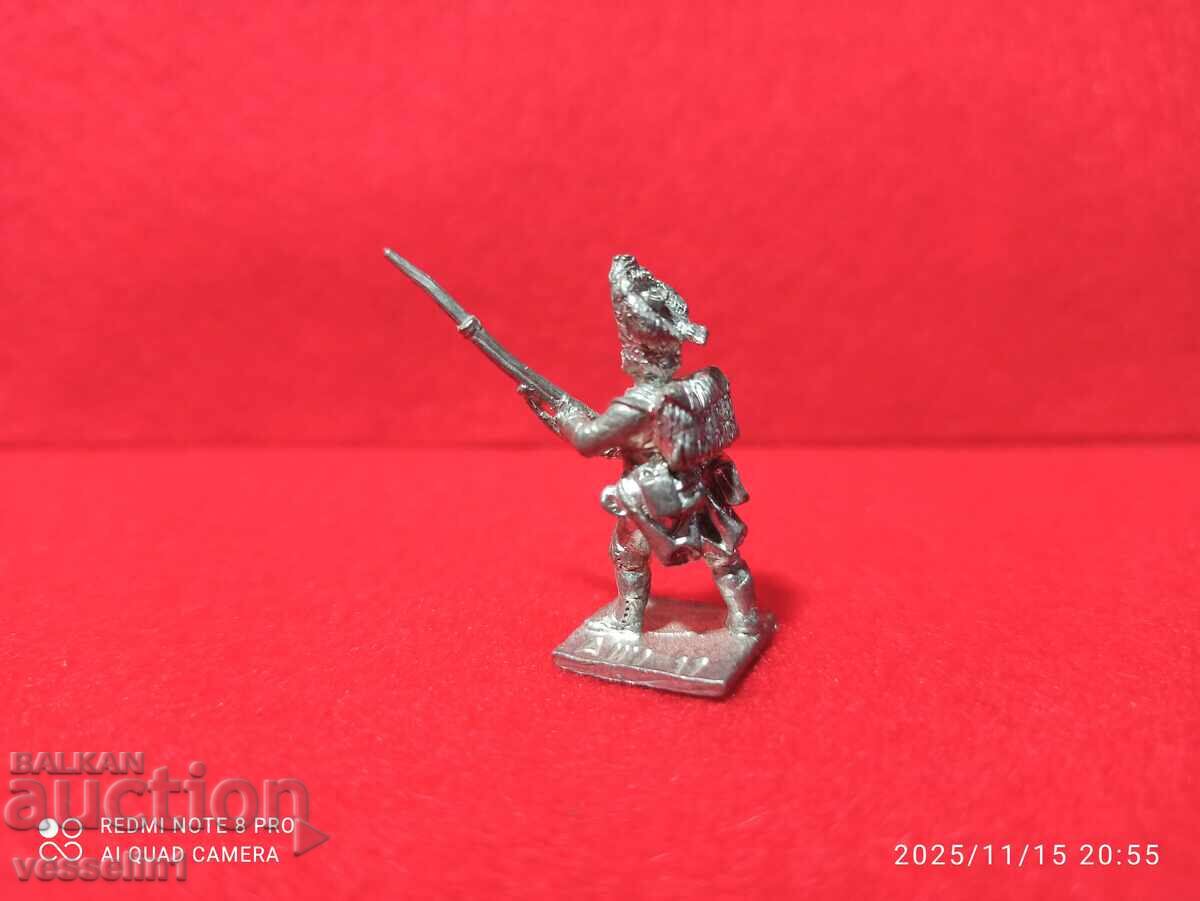 Old lead soldier from the 50s unpainted Kinder detailed with price 12.00 BGN | € 6.14 Old lead soldier from the 50s unpainted Kinder detailed with price 12.00 BGN | € 6.14