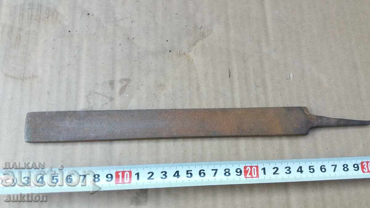 OLD SAW TOOL with price 2.99 BGN | € 1.53
