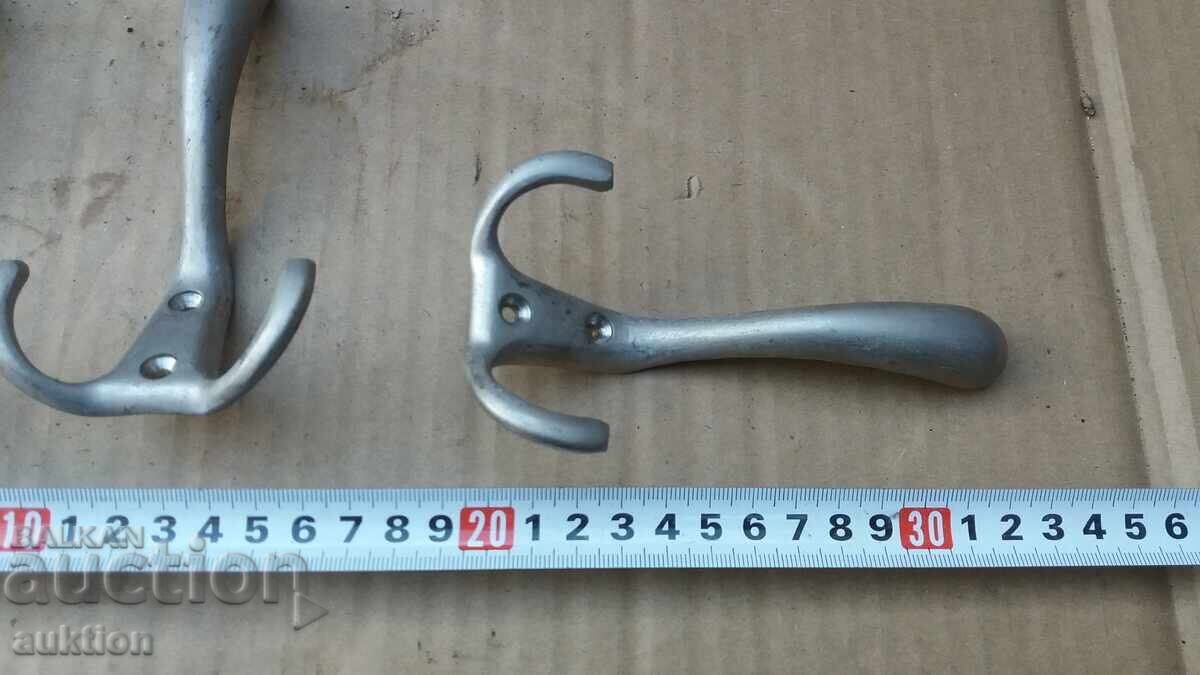 LOT DE 3 BUCĂȚI CU UMERASE MASIVE DIN BRONZ - 5