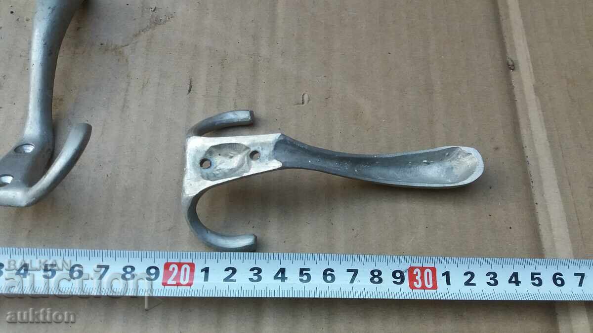 LOT DE 3 BUCĂȚI CU UMERASE MASIVE DIN BRONZ - 7