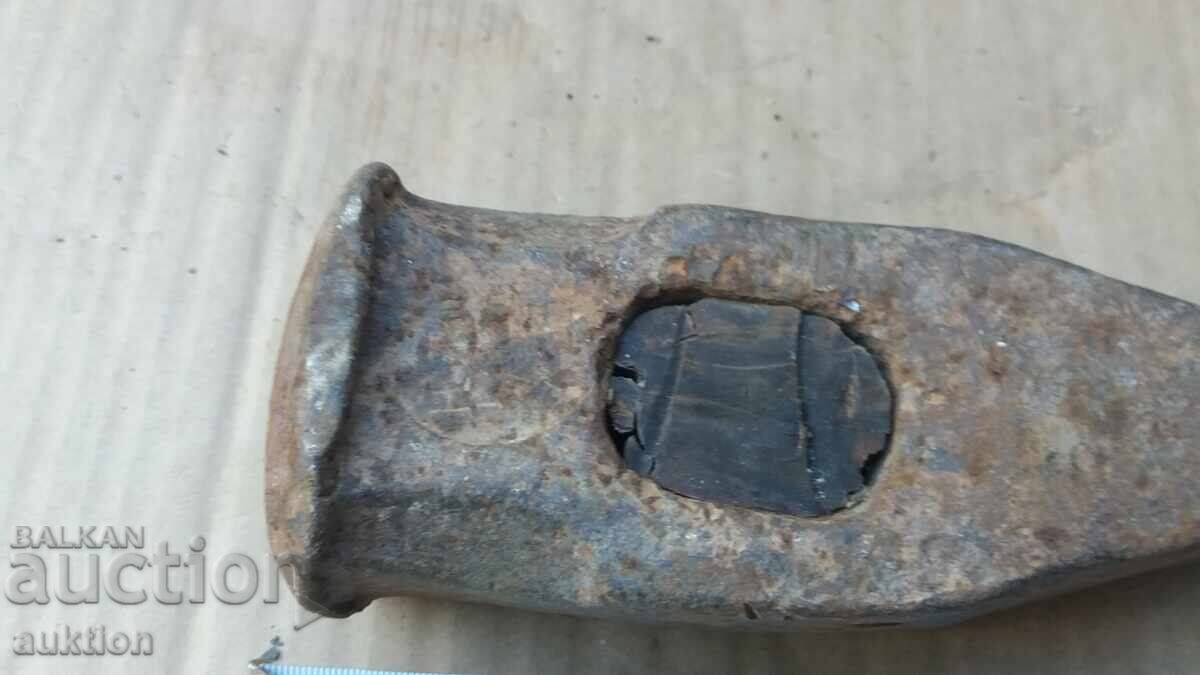 Licitație CIOCAN MASIV - 5 KG. - DE LUPTĂ Licitație CIOCAN MASIV - 5 KG. - DE LUPTĂ