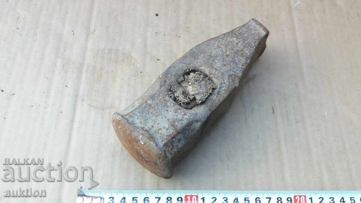 CIOCAN MASIV - 5 KG. - DE LUPTĂ - 7 CIOCAN MASIV - 5 KG. - DE LUPTĂ - 7