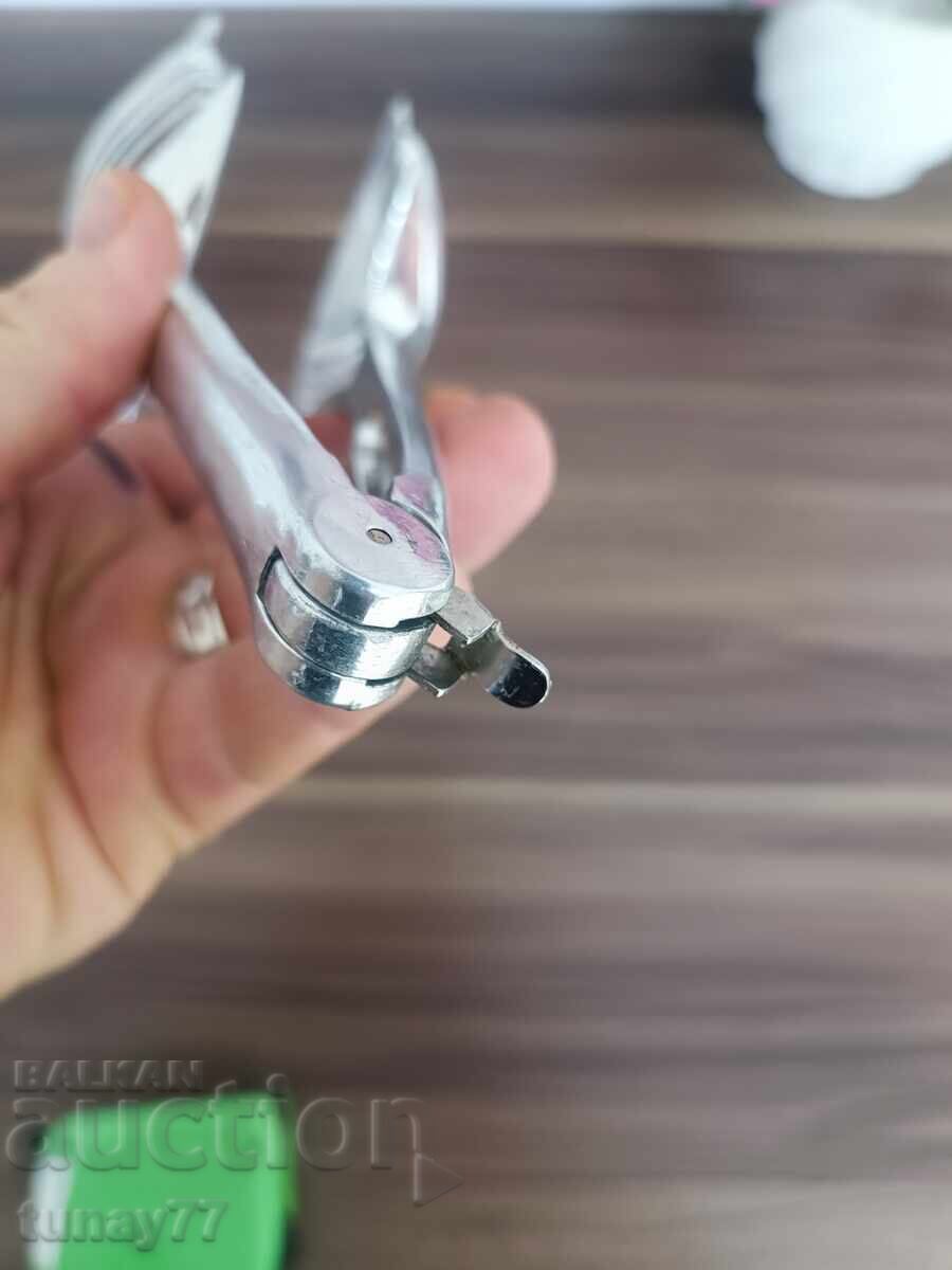 Hand-held stainless steel cutter for fruits and other things - 7