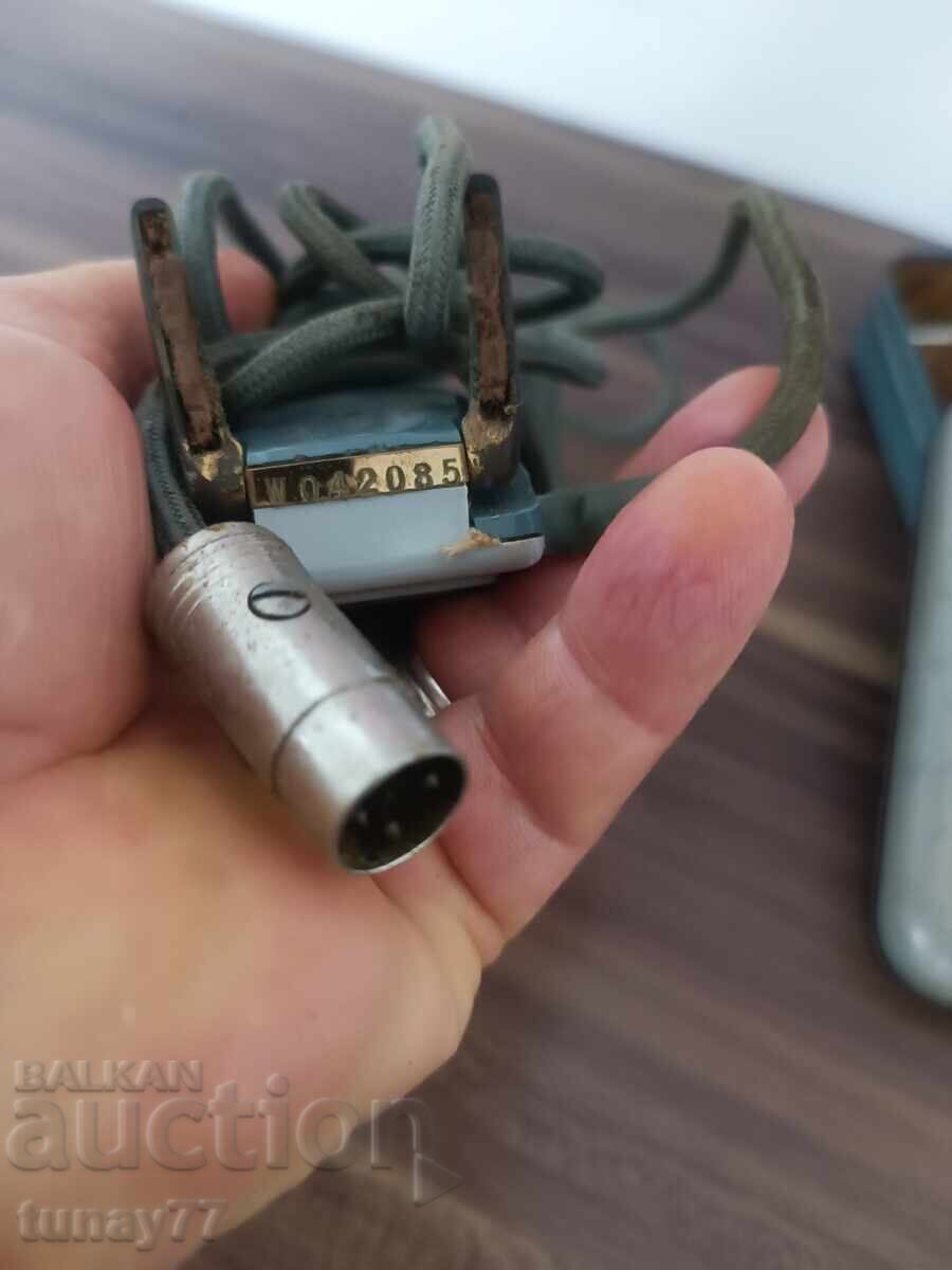 Grundig Dynamic Microphone GDM 12 Beige West Germany in Original Box with price 25.00 BGN | € 12.78