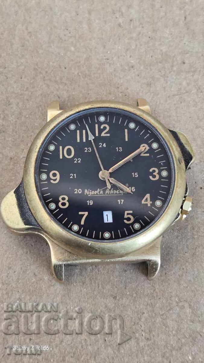 Ρολόι Σπάνιο Λειτουργεί Χωρίς Εγγύηση BZC !!!! με τιμή 26.00 BGN | € 13.29