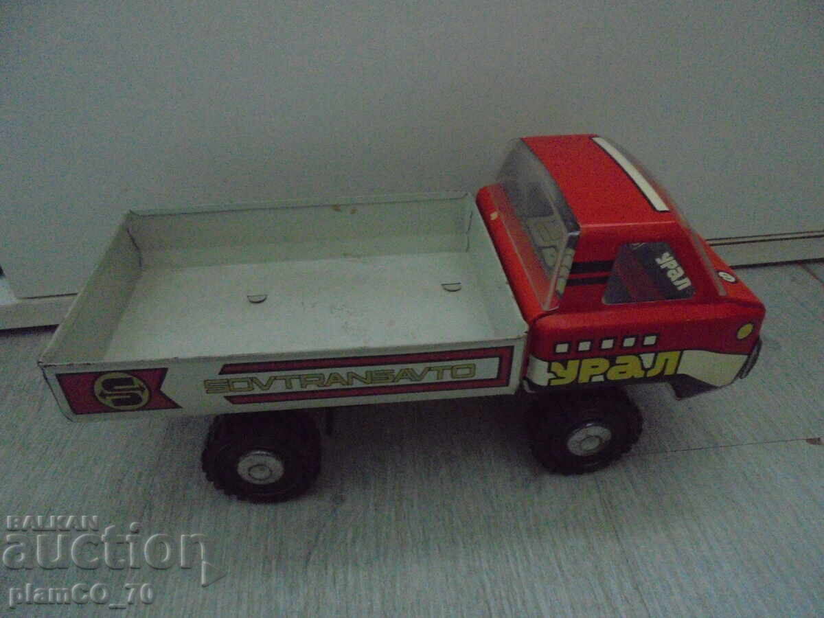 Auction  No. 8367 Old Soviet Tin Toy "Ural"