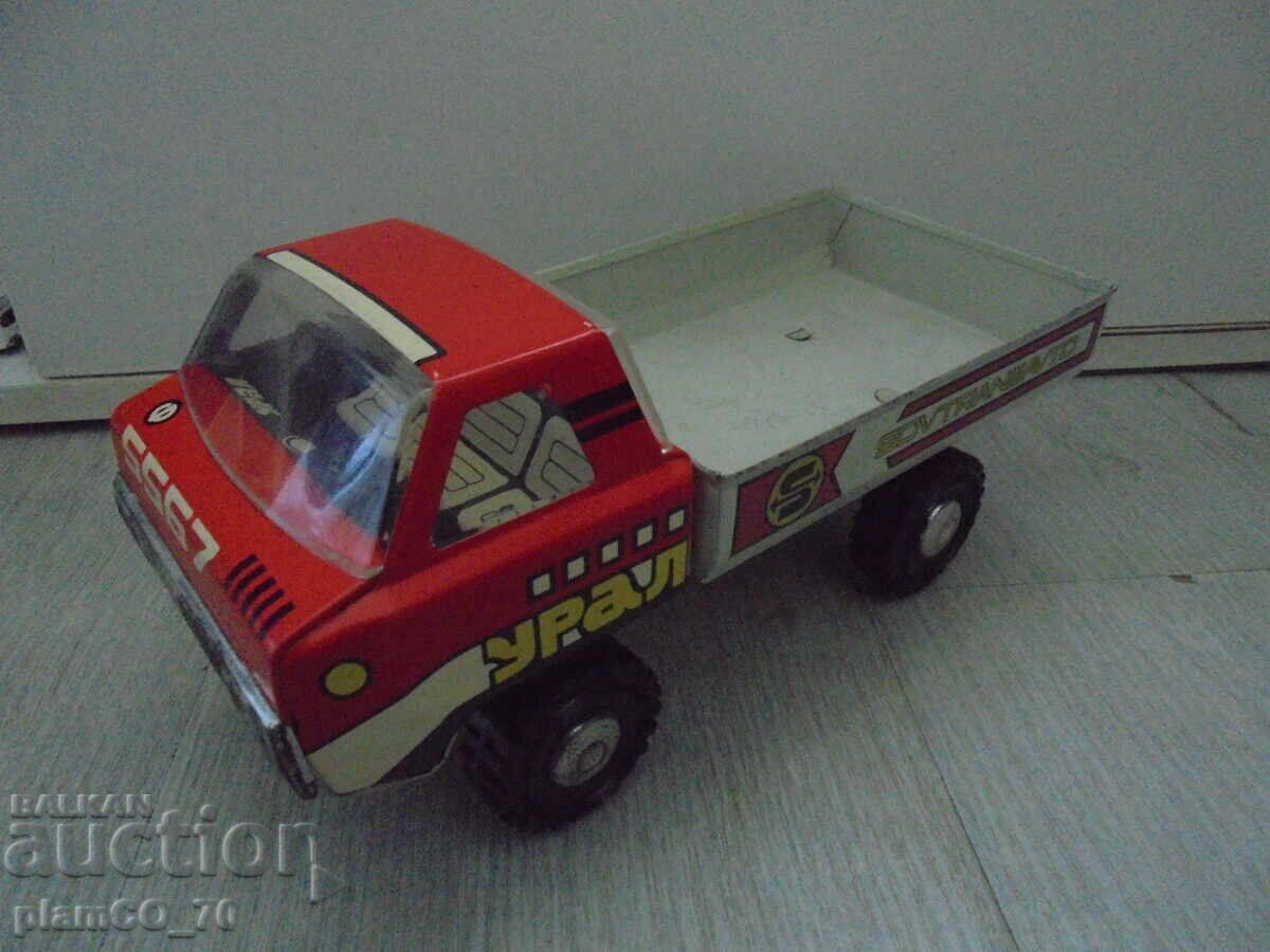 No. 8367 Old Soviet Tin Toy "Ural"