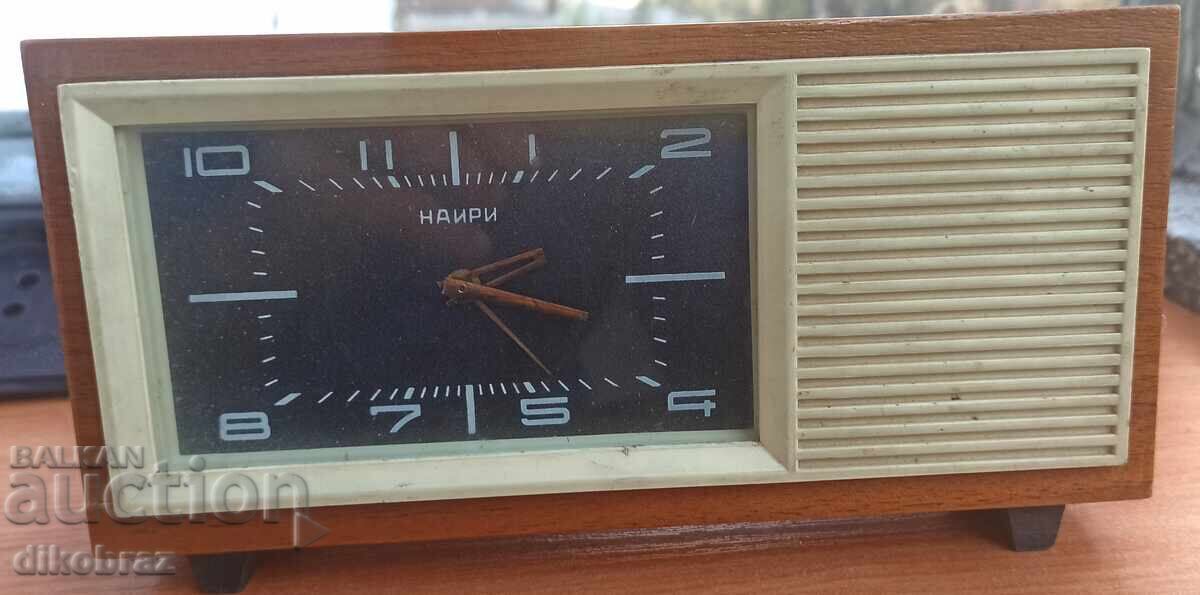 Δημοπρασία Ξυπνητήρι ΝΑΙΡΙ με λάτερνα - για επισκευή - για 1 €υρώ