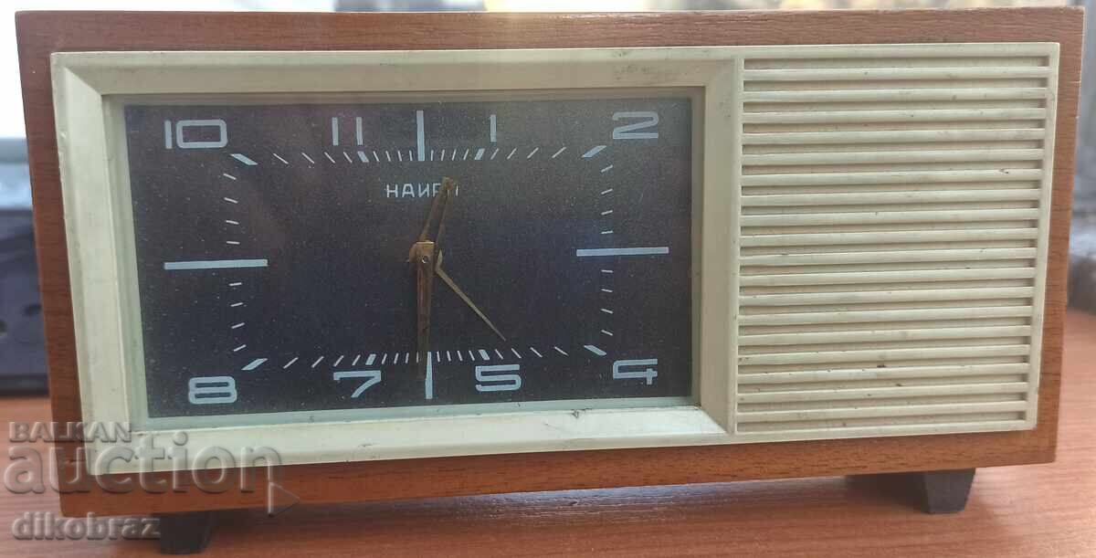 Ξυπνητήρι ΝΑΙΡΙ με λάτερνα - για επισκευή - για 1 €υρώ