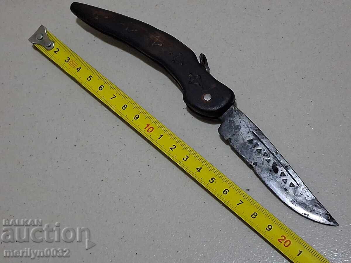Very old knife leg - 6