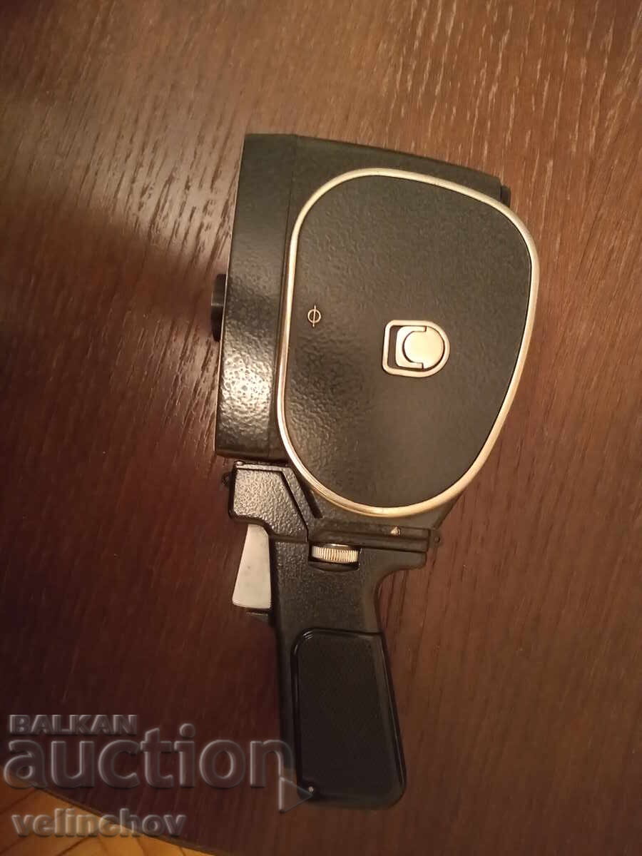 Cameră de film manuală QUARZ - 7 Cameră de film manuală QUARZ - 7