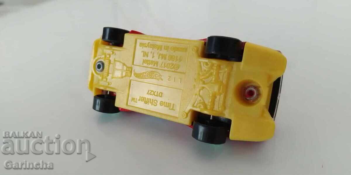 Delivery of Hot Wheels 1/64 Model