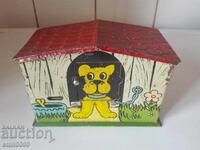 Jucărie veche - pușculiță de tablă