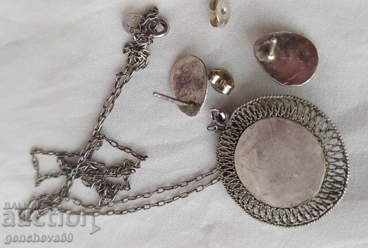 Licitație Colier și cercei vintage din argint (labă de urs) turcoaz Licitație Colier și cercei vintage din argint (labă de urs) turcoaz