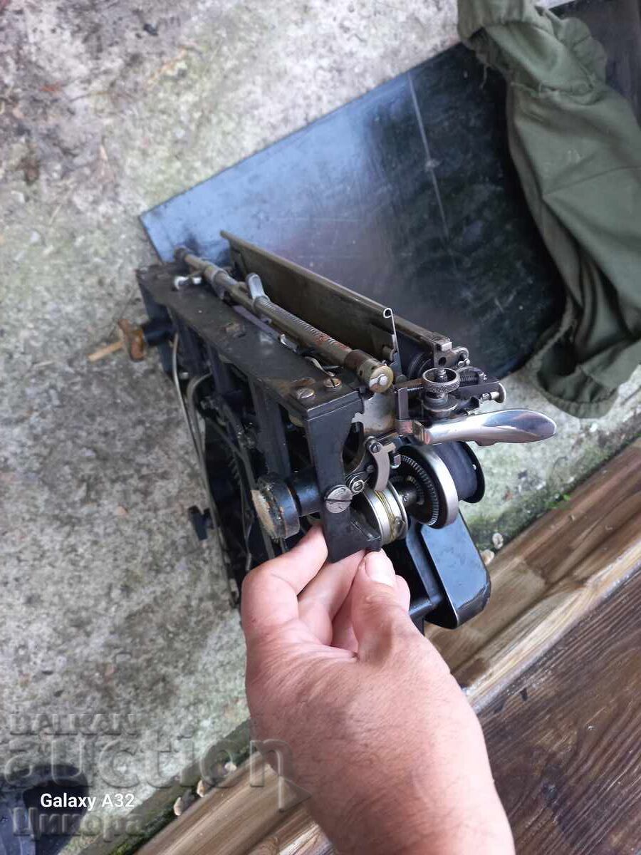 MAȘINĂ DE SCRIS VECHE REGATUL BULGARIEI GEORGI KABAKCHIEV SOFIA - 6