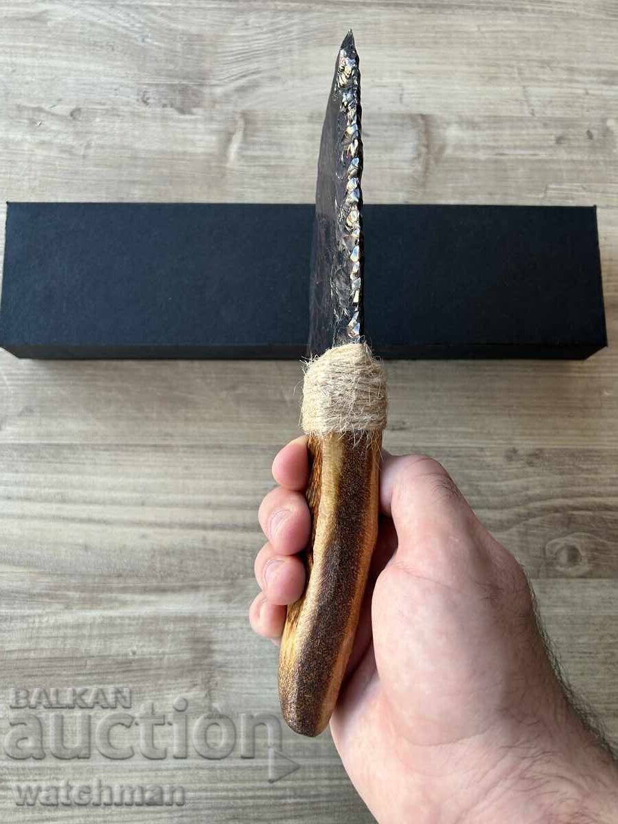 Auction  Obsidian knife with horn handle #4