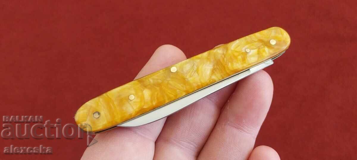 Pocket knife - Hammer and Sickle with price 27.00 BGN | € 13.80 Pocket knife - Hammer and Sickle with price 27.00 BGN | € 13.80