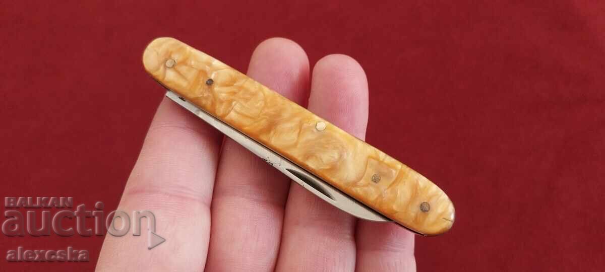 Delivery of Pocket knife - Hammer and Sickle Delivery of Pocket knife - Hammer and Sickle