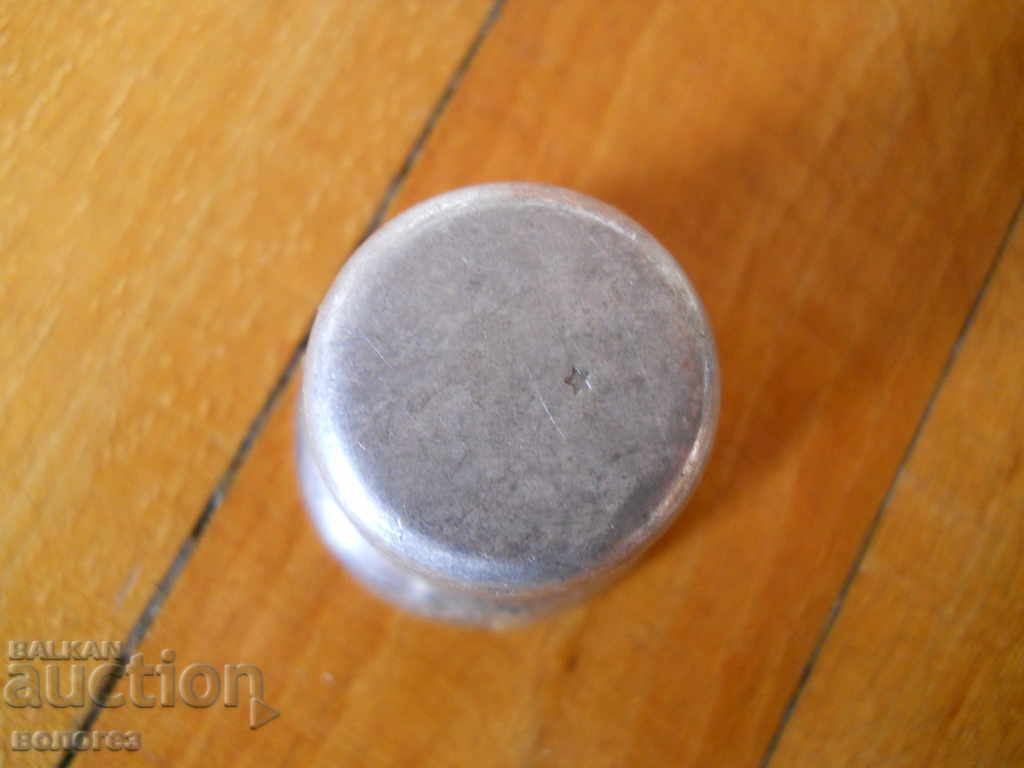 Livrarea Set de argint nou (pahare pentru vodcă și tavă) - URSS Livrarea Set de argint nou (pahare pentru vodcă și tavă) - URSS