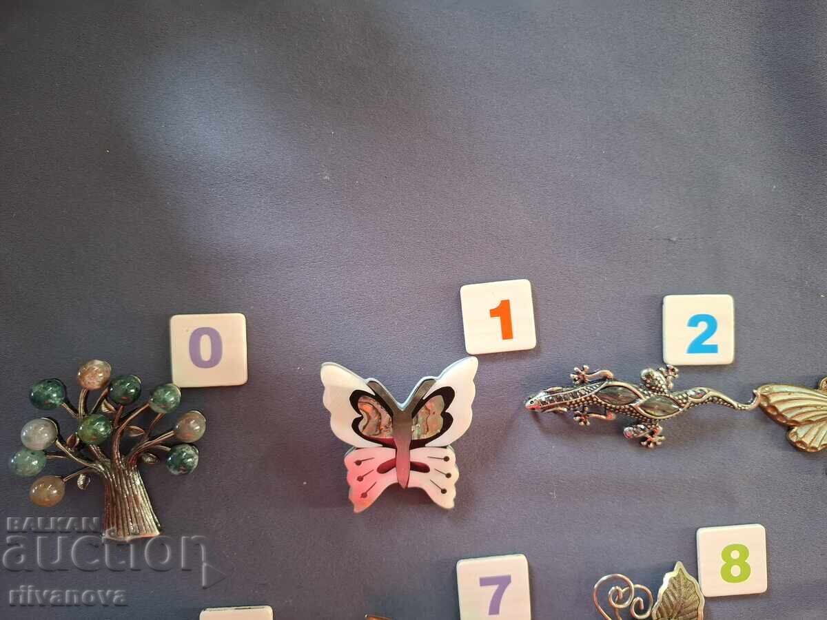 Αντίκες καρφίτσες με τιμή 12.00 BGN | € 6.14