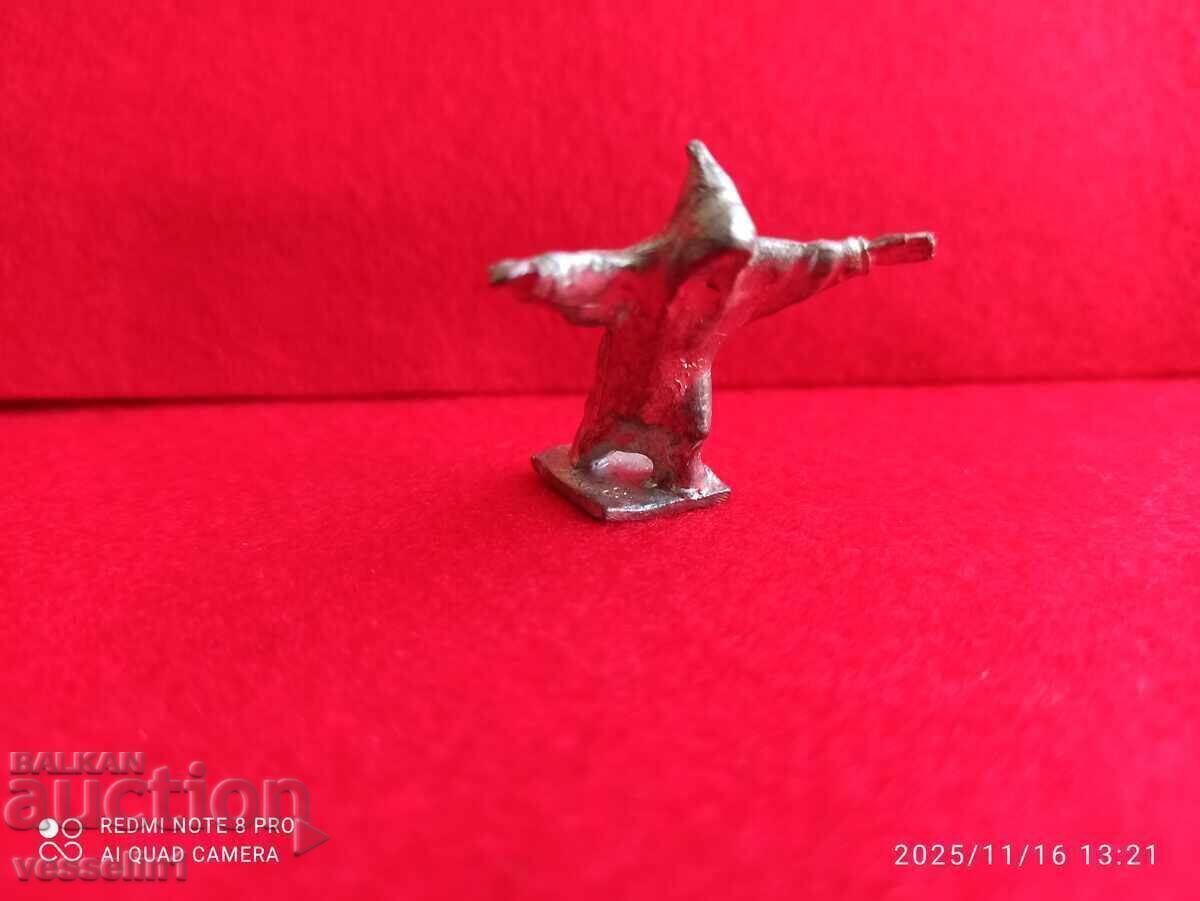 Παλιός κασσιτέρινιος στρατιώτης δεκαετίας '50, άβαφος Kinder, λεπτομερής