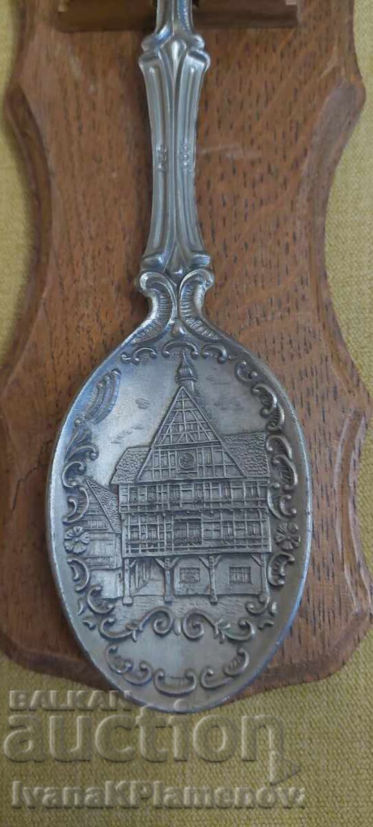 Licitație Suvenir pentru cunoscători Licitație Suvenir pentru cunoscători