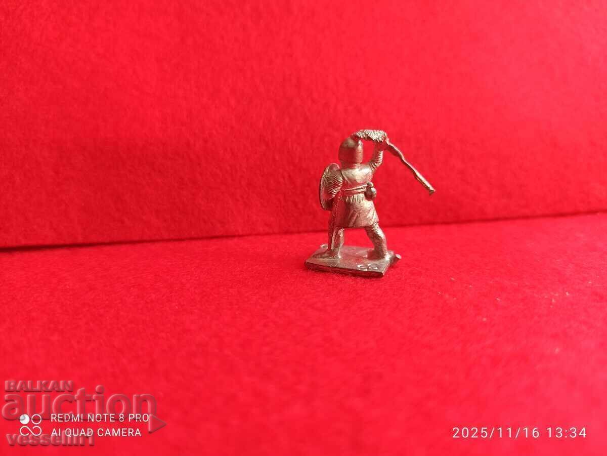 Soldat de plumb vechi din anii '50, necolorat, detaliat Kinder cu preț € 5.00 | 9.78 BGN Soldat de plumb vechi din anii '50, necolorat, detaliat Kinder cu preț € 5.00 | 9.78 BGN