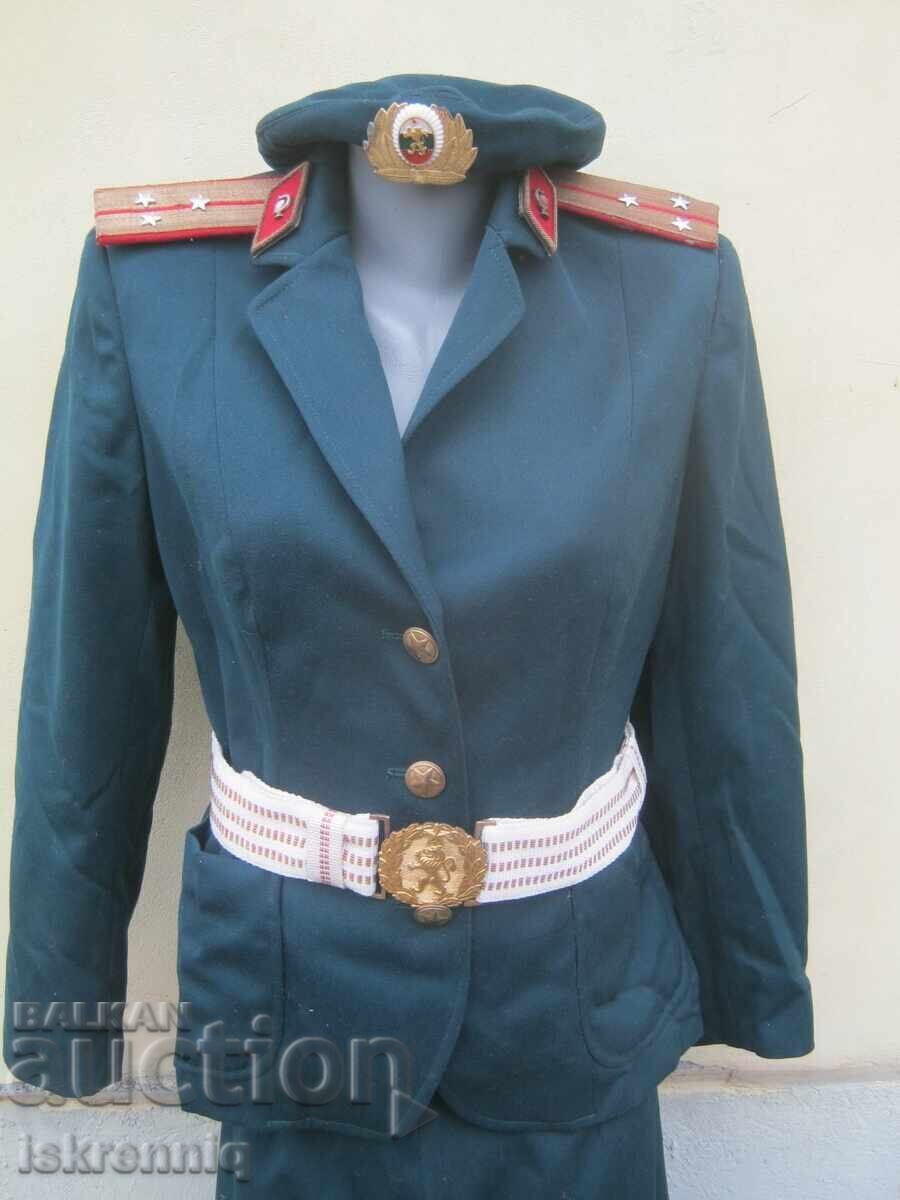 Πωλείται Επίσημη Γυναικεία Στολή ΜΝΟ Δόκτωρ με τιμή 100.00 BGN | € 51.13