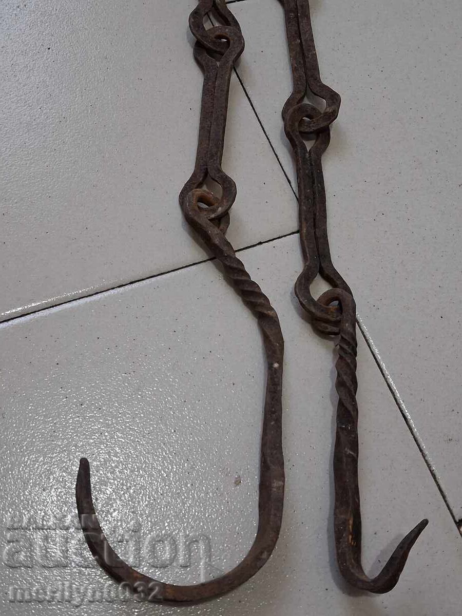 Аукцион Стара кована верига с кука, ченгел за огнище куки синджир Аукцион Стара кована верига с кука, ченгел за огнище куки синджир