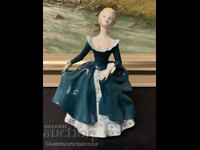 Porțelan de colecție Royal Doulton