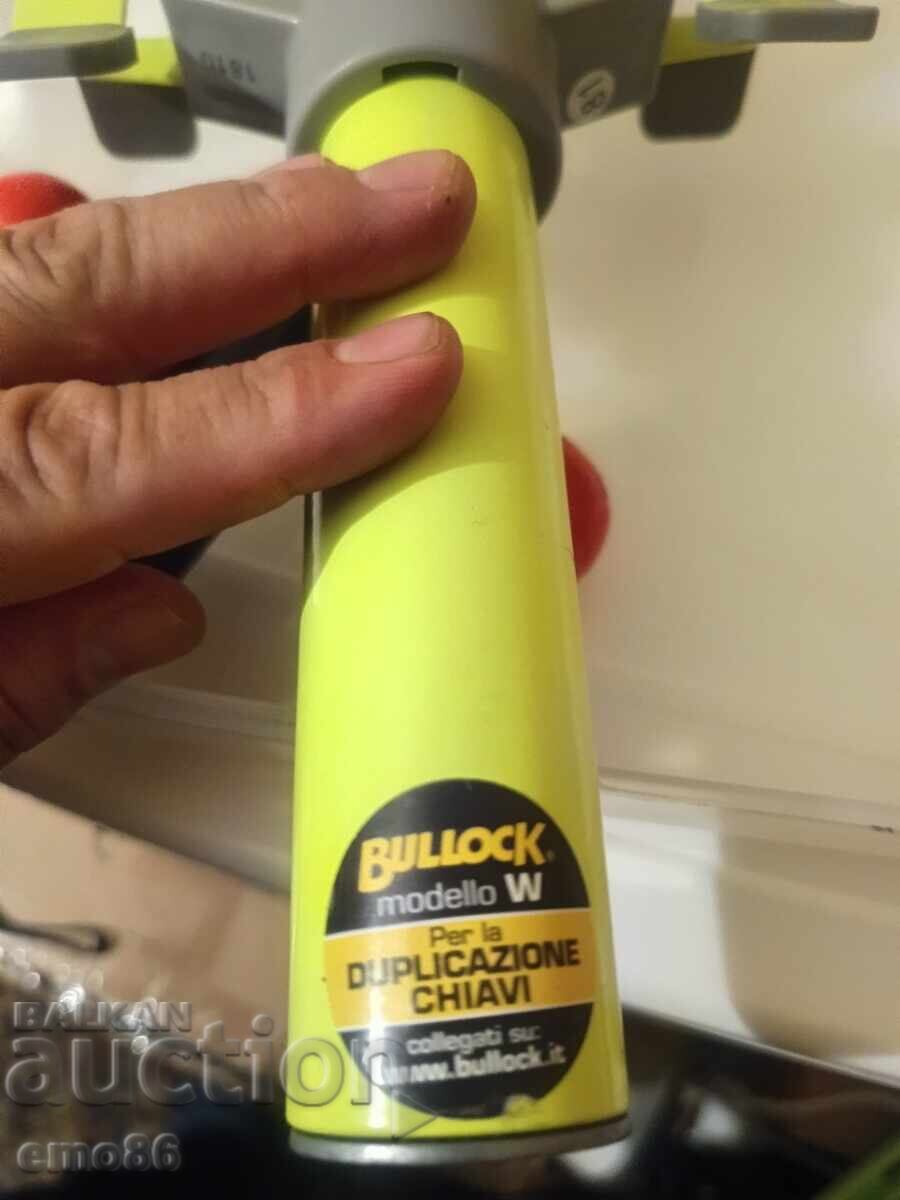 Μπουλλοκ κλειδαριά αυτοκινήτου Β.Ζ.Τ με τιμή 5.00 BGN | € 2.56 Μπουλλοκ κλειδαριά αυτοκινήτου Β.Ζ.Τ με τιμή 5.00 BGN | € 2.56